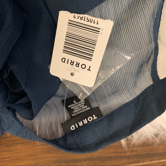 NWT TORRID | Chiffon Cold Shoulder Neck Tie Blouse Shirt Top Plus Size 2X - Picture 10 of 11